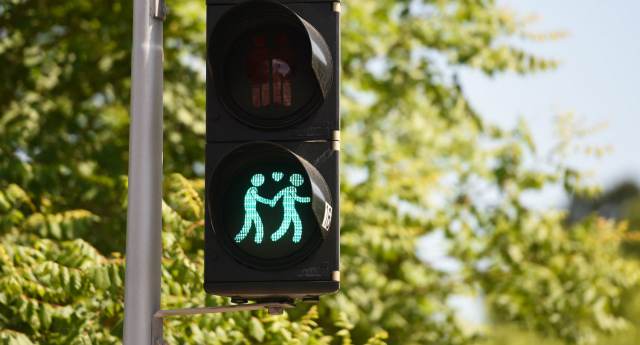 Dutch City To Get Gay Crosswalk Lights
